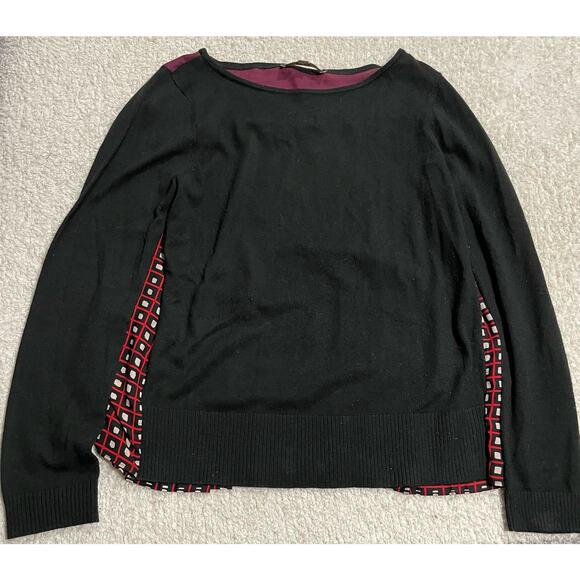 Loft Women's Size Medium Boat Neck Back Printed Geo Pleated Sweatshirt Black Red - Picture 2 of 7